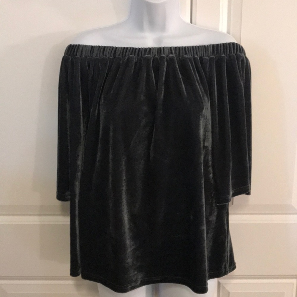 Listicle Blue Velvet Top